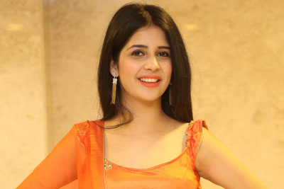 kashish-vohra-stills-at-sapthagiri-llb-pre-release-event